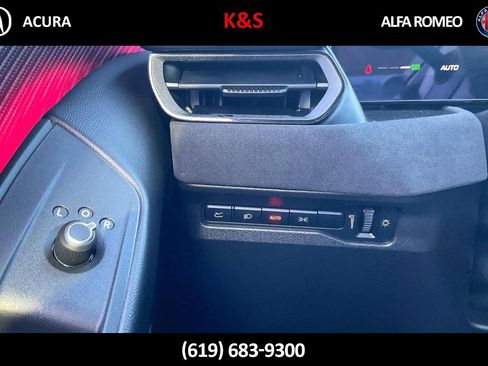 Used 2024 Dodge Charger Daytona Scat Pack w/ Plus Group AWD/4WD image 31