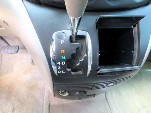 Used 2005 Toyota Sienna LE w/ LE Pkg 1 image 15