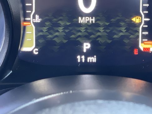 New 2025 Jeep Gladiator Sport image 38