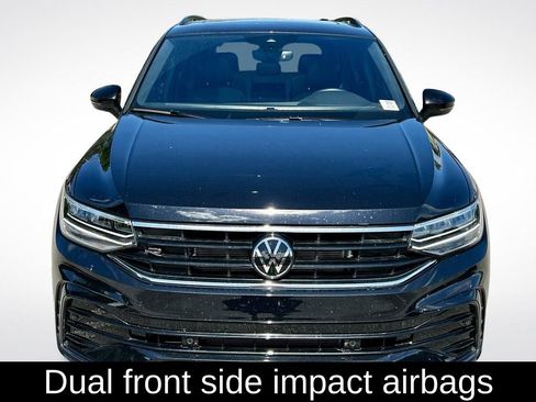 Certified 2024 Volkswagen Tiguan SE R-Line image 8
