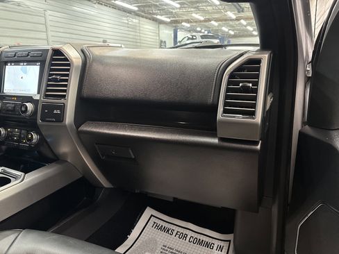 Used 2017 Ford F150 Platinum w/ Equipment Group 701A Luxury image 28