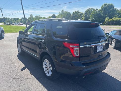 Used 2014 Ford Explorer XLT w/ Equipment Group 202A AWD/4WD image 5