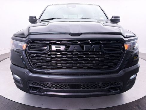 Used 2025 RAM 1500 Warlock AWD/4WD image 13