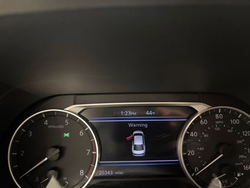 Used 2025 Nissan Sentra SV image 38