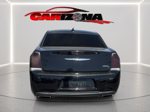 Used 2019 Chrysler 300 S RWD image 7