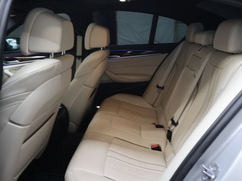 Used 2018 BMW 530e xDrive w/ Premium Package 2 AWD/4WD image 14