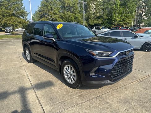Used 2024 Toyota Grand Highlander FWD image 10