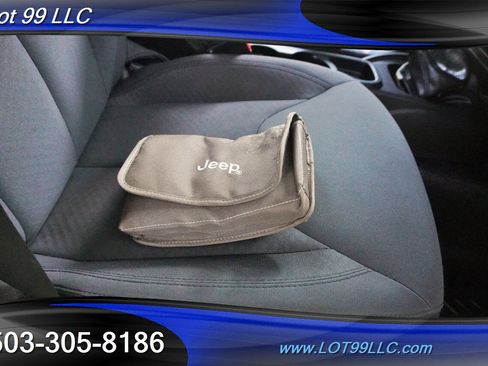 Used 2017 Jeep Wrangler Unlimited Sport w/ Trailer Tow Group AWD/4WD image 32