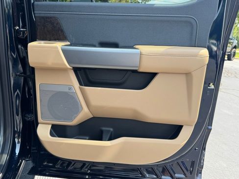 New 2025 Ford F250 Lariat w/ Lariat Ultimate Package image 30