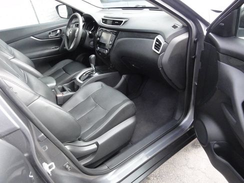 Used 2015 Nissan Rogue SL w/ SL Premium Package image 8