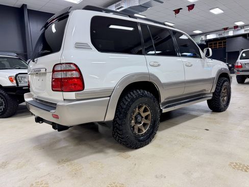 Used 2004 Toyota Land Cruiser image 7