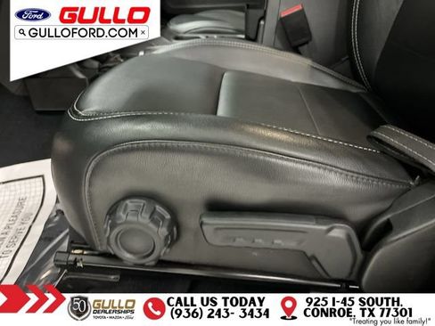 Used 2022 Jeep Wrangler Unlimited Sahara AWD/4WD image 21