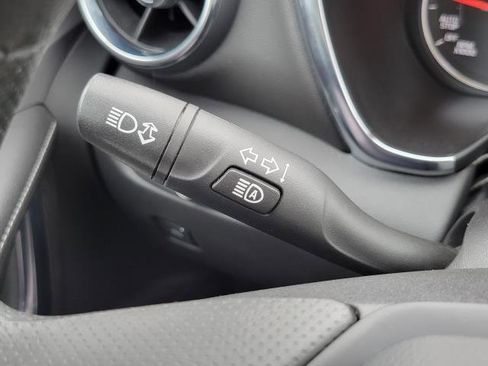 Used 2025 Chevrolet Blazer LT image 15