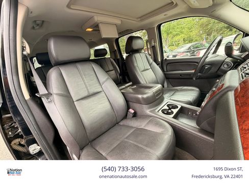 Used 2009 Chevrolet Suburban LT AWD/4WD image 16