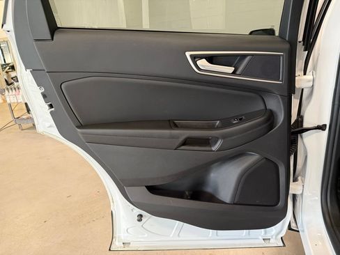 Used 2024 Ford Edge SEL w/ Convenience Package AWD/4WD image 17