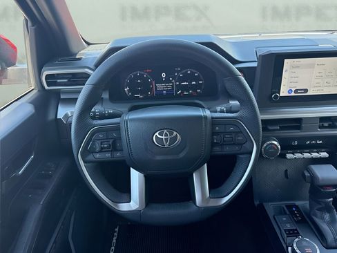 Used 2025 Toyota Tacoma TRD Sport AWD/4WD image 13