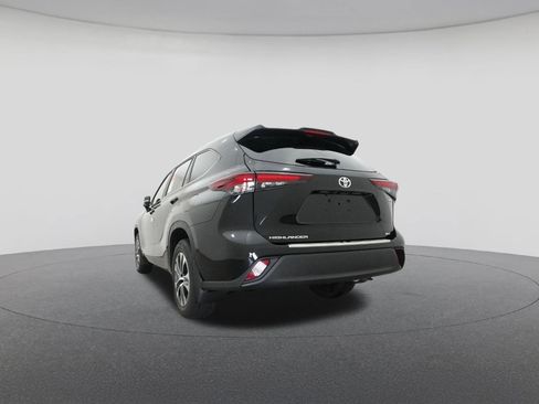 New 2026 Toyota Highlander XLE AWD/4WD image 22