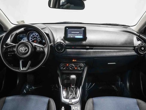 Certified 2020 Toyota Yaris LE FWD image 13