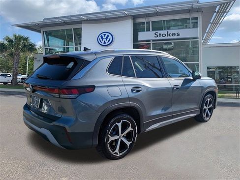 New 2026 Volkswagen Tiguan SE image 4