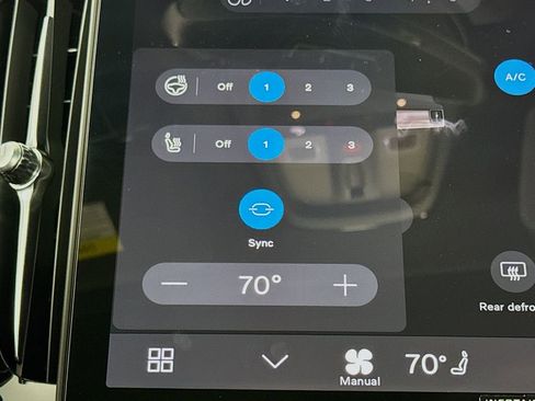 New 2026 Volvo XC90 B6 Plus w/ Protection Package Premier image 20