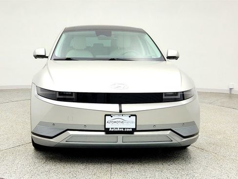 Used 2023 Hyundai Ioniq 5 Limited image 2