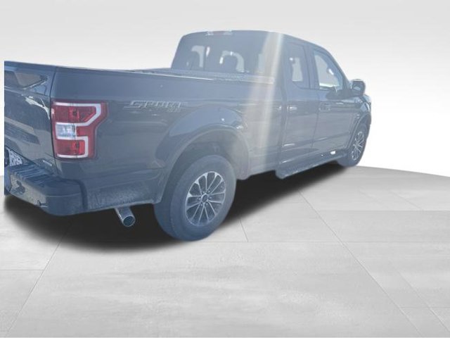 Used 2018 Ford F150 XLT w/ Equipment Group 302A Luxury AWD/4WD image 18