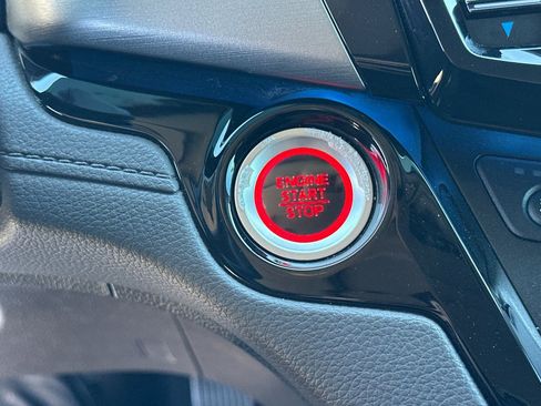 Used 2019 Honda Odyssey Elite image 24