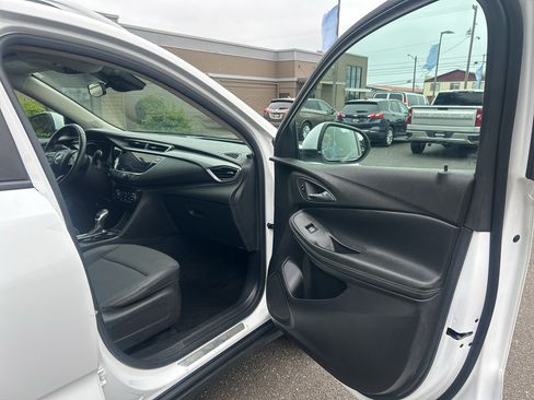 Used 2022 Buick Encore GX Select w/ Safety Package II AWD/4WD image 23