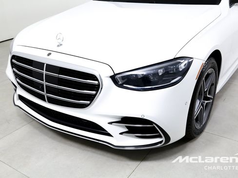Used 2024 Mercedes-Benz S 580 4MATIC Sedan w/ AMG Line image 38
