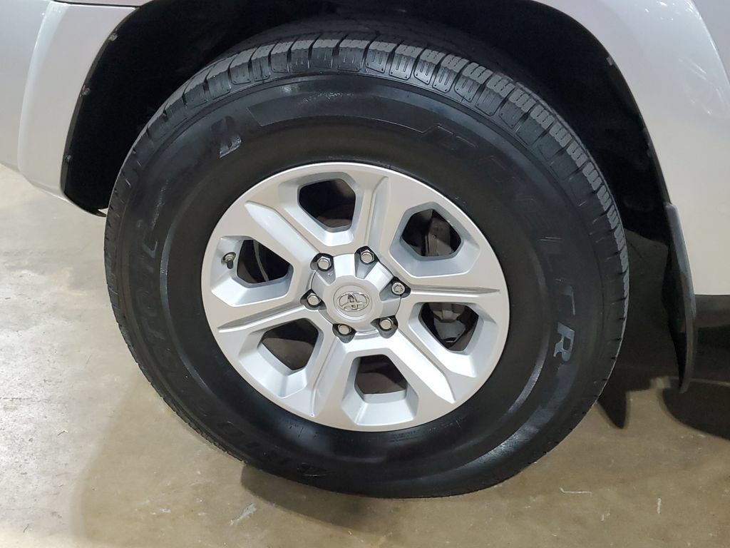 Used 2019 Toyota 4Runner SR5 Premium RWD image 61