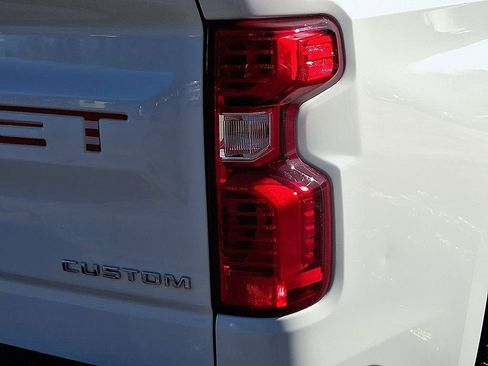 Used 2024 Chevrolet Silverado 1500 Custom RWD image 10