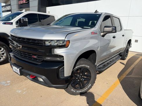 Used 2019 Chevrolet Silverado 1500 LT Trail Boss AWD/4WD image 1