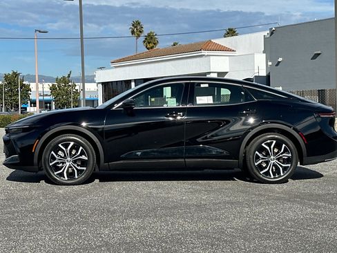 New 2026 Toyota Crown XLE image 7