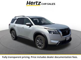 Used 2025 Nissan Pathfinder SV FWD video 1