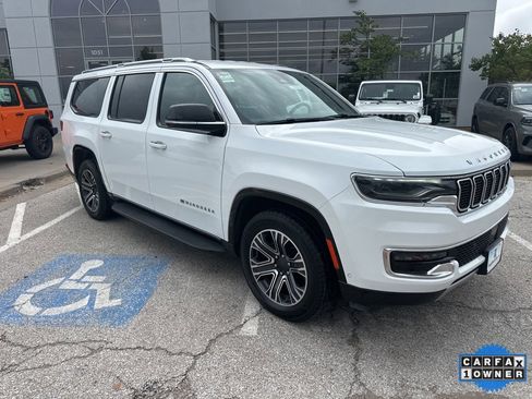 Used 2024 Jeep Wagoneer L Series II w/ Flexible Seating Group image 41