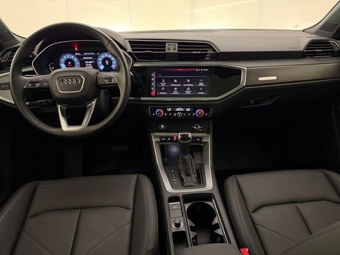 Used 2024 Audi Q3 2.0T Premium w/ Convenience Package AWD/4WD image 16