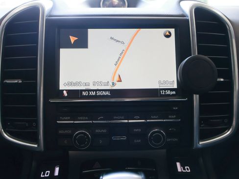 Used 2013 Porsche Cayenne GTS AWD/4WD image 34