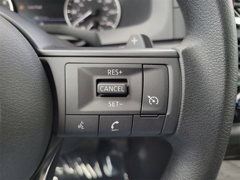 New 2025 Nissan Pathfinder S image 4