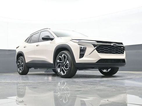 New 2026 Chevrolet Trax RS w/ Driver Confidence Package image 51