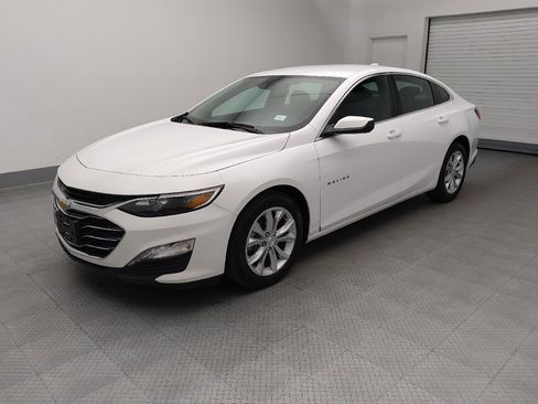 Used 2024 Chevrolet Malibu LT FWD image 2