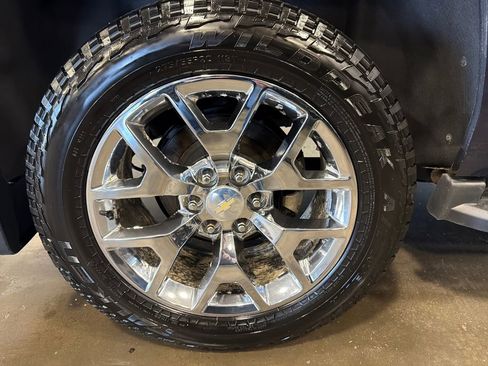 Used 2020 Chevrolet Tahoe LT AWD/4WD image 24