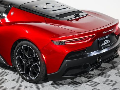 Used 2022 Maserati MC20 Coupe image 17