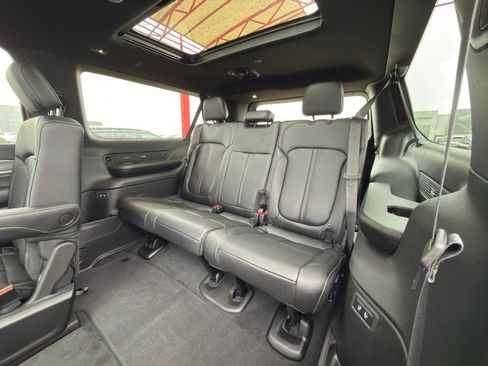 New 2026 Jeep Grand Wagoneer L Limited w/ Premium Group II image 33