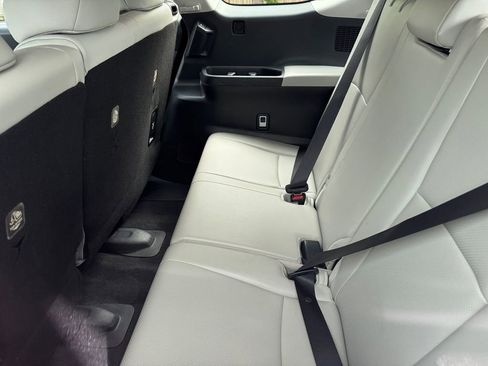 Used 2024 Toyota Grand Highlander AWD image 18