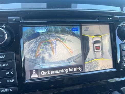 Used 2017 Nissan Titan Platinum Reserve w/ Off-Road Package AWD/4WD image 13