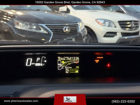 Used 2015 Toyota Prius C One image 21