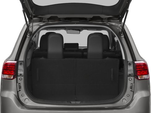 Used 2018 Mitsubishi Outlander SEL image 12