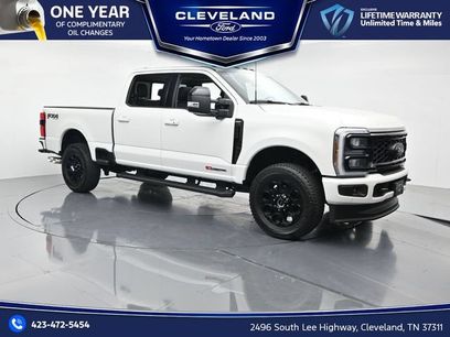 New 2026 Ford F250 Lariat w/ Black Appearance Package
