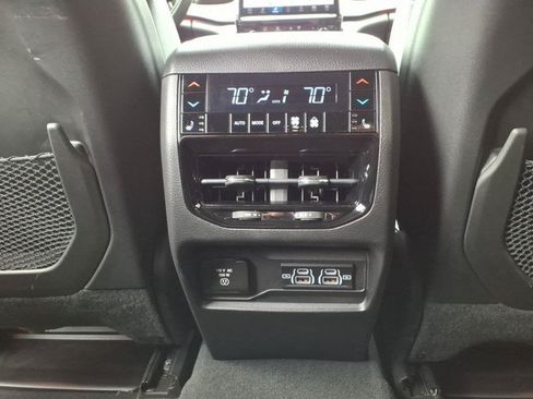 Used 2022 Jeep Grand Cherokee Summit AWD/4WD image 24