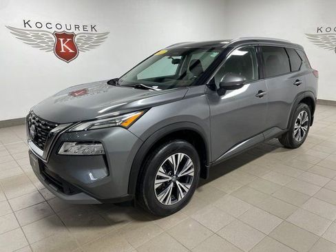 Used 2021 Nissan Rogue SV AWD/4WD image 3